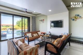 StayVista at Ocean Breeze with Bonfire & Pool - 7