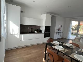 Villa Gardenia - lake view & private pool - 1