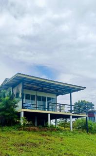 บ้านไร่ระเบียงฟ้า น้ำหนาว แคมป์ปิ้ง - 4