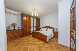 Просторные апартаменты Метро Минская 11 - Kyiv - 8