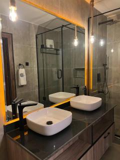 The Westbury Inn - 6