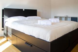 Welc-ōM Toti Station Flat - 1