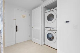 Dreamy Beachside Living - Direct Oceanview 2BR 2BA for the Perfect Escape - 4