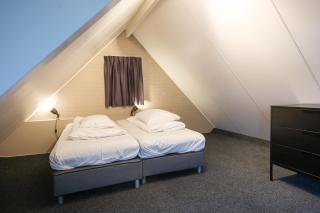 Familiehuis Rheeze met Jacuzzi - 4