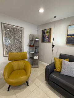 Welcome to Your Fort Lauderdale Retreat 2bed 2bath - 5