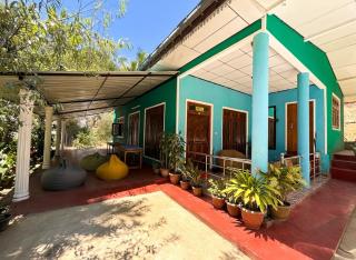 The bunker Hostal - Ella Srilanka - 6