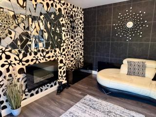 Stylish 3-Bed Family Pet-Friendly Home with Garden - 4