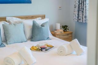 3BR Entire Home next to Racecourse & Free Parking - 6