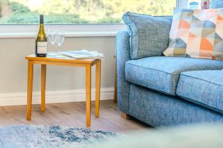 3BR Entire Home next to Racecourse & Free Parking - 5