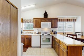 Lantern Bay Retreat - 4