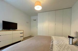 PULLY LAUSANNE sunny apartment on lakeside street and direct bus to Lausanne train station - 7