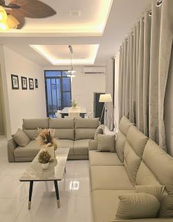 Foavahi Shark View Inn - 7