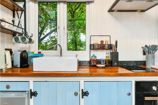 Stag Shepherds Hut - 8