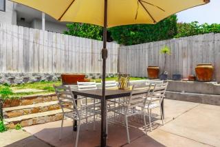 2BR-2 mins to Ocean-Sleeps 8-Pets - 7