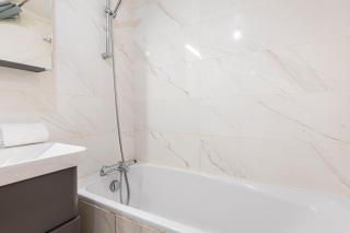 GuestReady - Charming Retreat with a terrace - 5