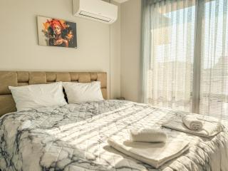 Silver Lining 1BR with Balcony near Plovdiv Fair by Flat Manаger - 1