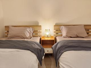 Be Cozy Silom Modern 2BR 1-min to BTS & MRT - 4