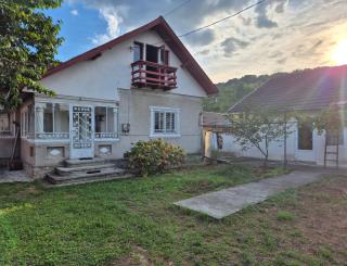 Căsuța de la linie - Moroeni - 7