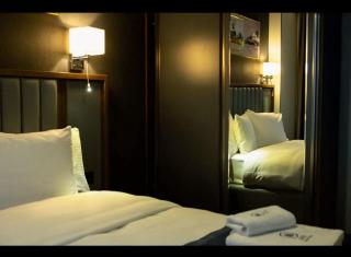 Gori Palace Apartments - 9