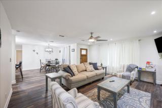 Beautiful 3 bedroom home in Bridge City - 0