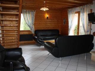 Chalet spacieux à Gérardmer avec terrasse et équipements familiaux - FR-1-589-65 - 8