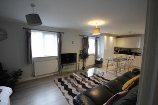 Holden Court Apartments -Apt 4 - 2