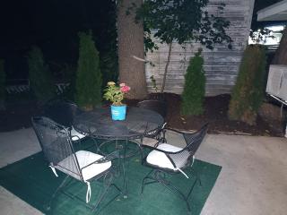 Newly Renovated The American Hotel Breakfast at Tiffany's Suite - 6