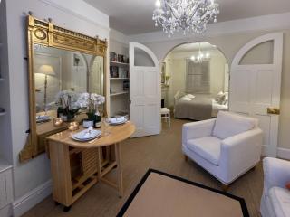 Luxury Boutique 'Duchess Suite' in Historic Centre - 1