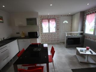 Charmant Gîte Moderne avec Terrasse, Proche Épinal & Nancy, Idéal pour Motards & Randonnées - FR-1-589-262 - 5