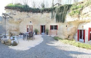 La Grotte Rouge, gîte troglodyte 6 personnes - 0