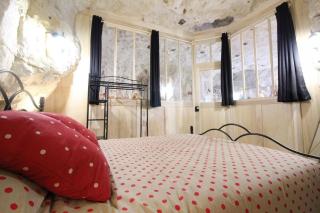 La Grotte Rouge, gîte troglodyte 6 personnes - 7