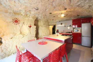 La Grotte Rouge, gîte troglodyte 6 personnes - 3