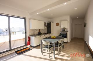 Penthouse Retreat for Couples in Historic Mosta - 4