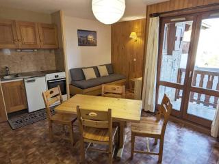 Appartement avec balcon, animaux admis, parking inclus - FR-1-840-12 - 0