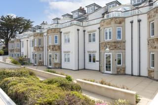 Crystal View, Compass Point - 5