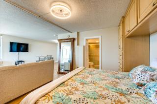 Walk to Bonita Beach Cozy Couples Condo with Views - 2