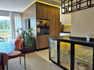 CURTA!|138| Brava Arts 2 Suítes | Vista 360° - 1