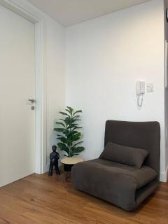 Just 100 meters from Shopping del Sol - 8