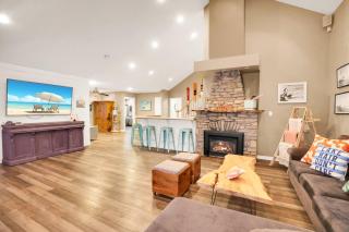 Family friendly Getaway Steps to the beach - 1