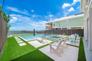 Brand new bayfront home, gorgeous pool - 8