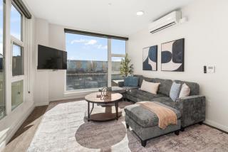 2BR Cozy Apartment in DT - 0