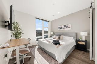 2BR Cozy Apartment in DT - 9