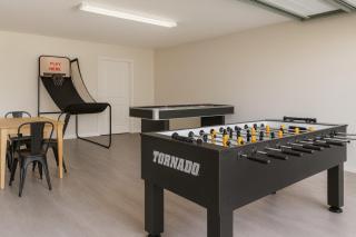 Plano Hideaway Relax, Swim and Play Together - 4