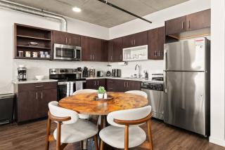 2BR Cozy Apartment in DT - 3