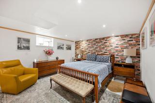 Modern Basement Apartment 3 Blocks from Waterfront - 5