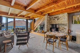 Lakeview Alpine Villa - Great Views, Close to Town - 5