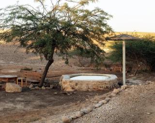 Amara Escape - Adults only - 3