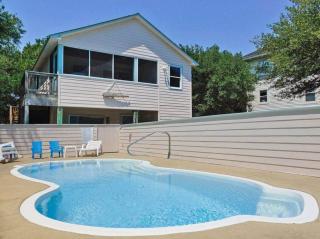 1619 - Beached and Lovin' It - 0