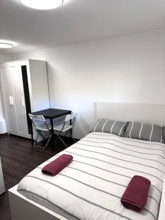 Quiet Apartment Near The Park, Metro, Centre, WI-FI - by HIK Apartments - 3