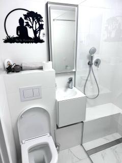 Quiet Apartment Near The Park, Metro, Centre, WI-FI - by HIK Apartments - 6